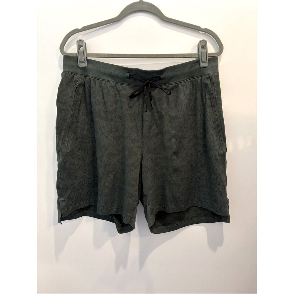 Lululemon License To Train Linerless Shorts 7” Green Camo Multi Mens XL LM7AZNS - Picture 2 of 9